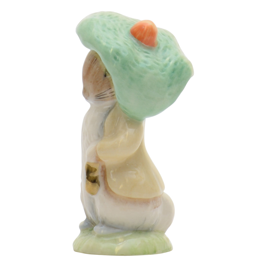 Benjamin Bunny sculpture