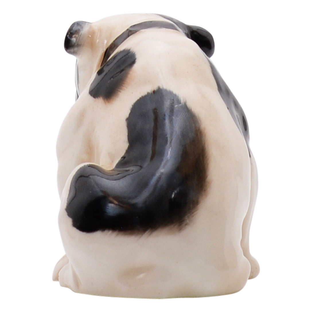 Bulldog Seated Small dog sculpture