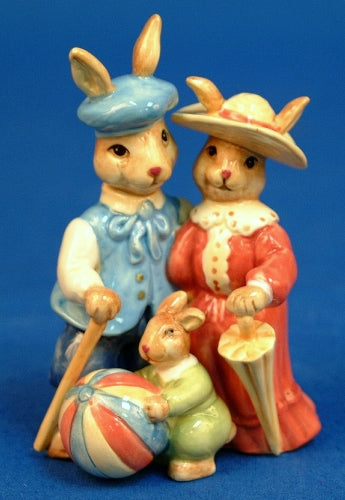 "Sunday Stroll" Family Bunnykins                                                                                                                 
