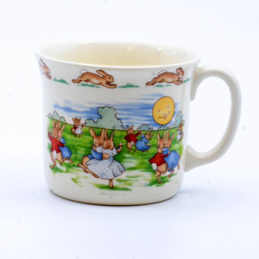 Dancing festival bunnykin mug