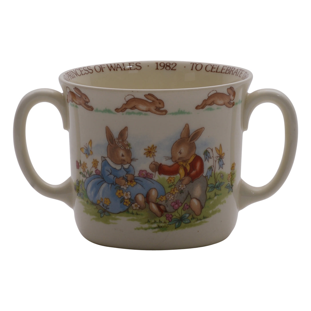 Giving flower bunnykin loving cup