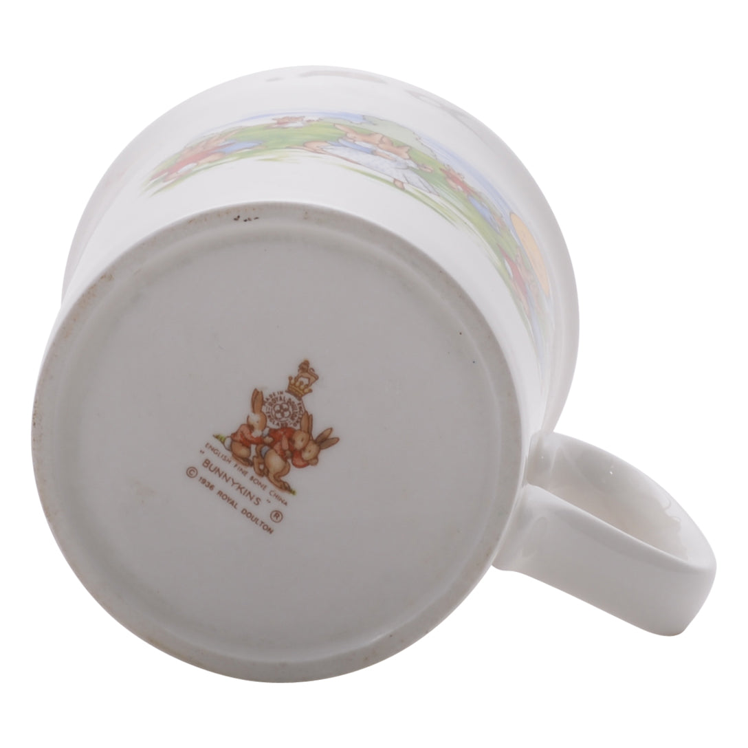 Dancing festival bunnykin mug