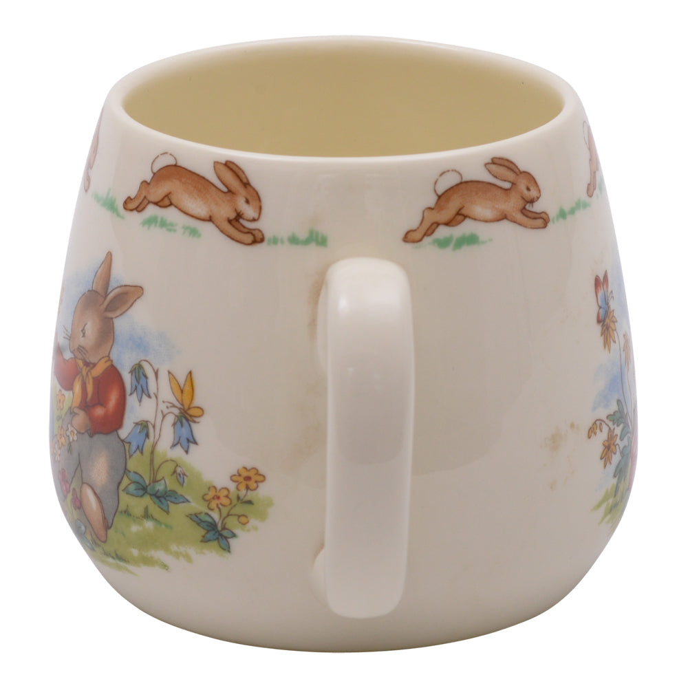 Giving flower bunnykin loving cup