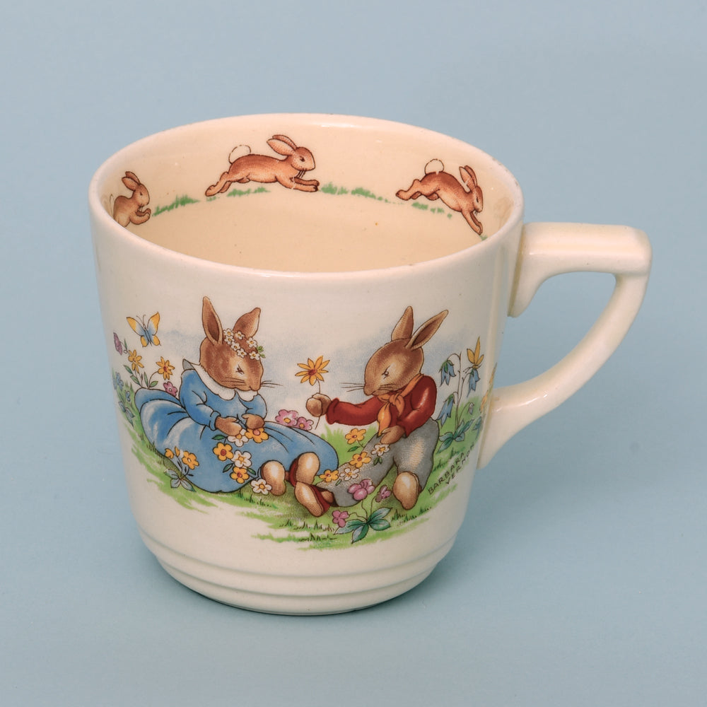 Seating bunnykin mug