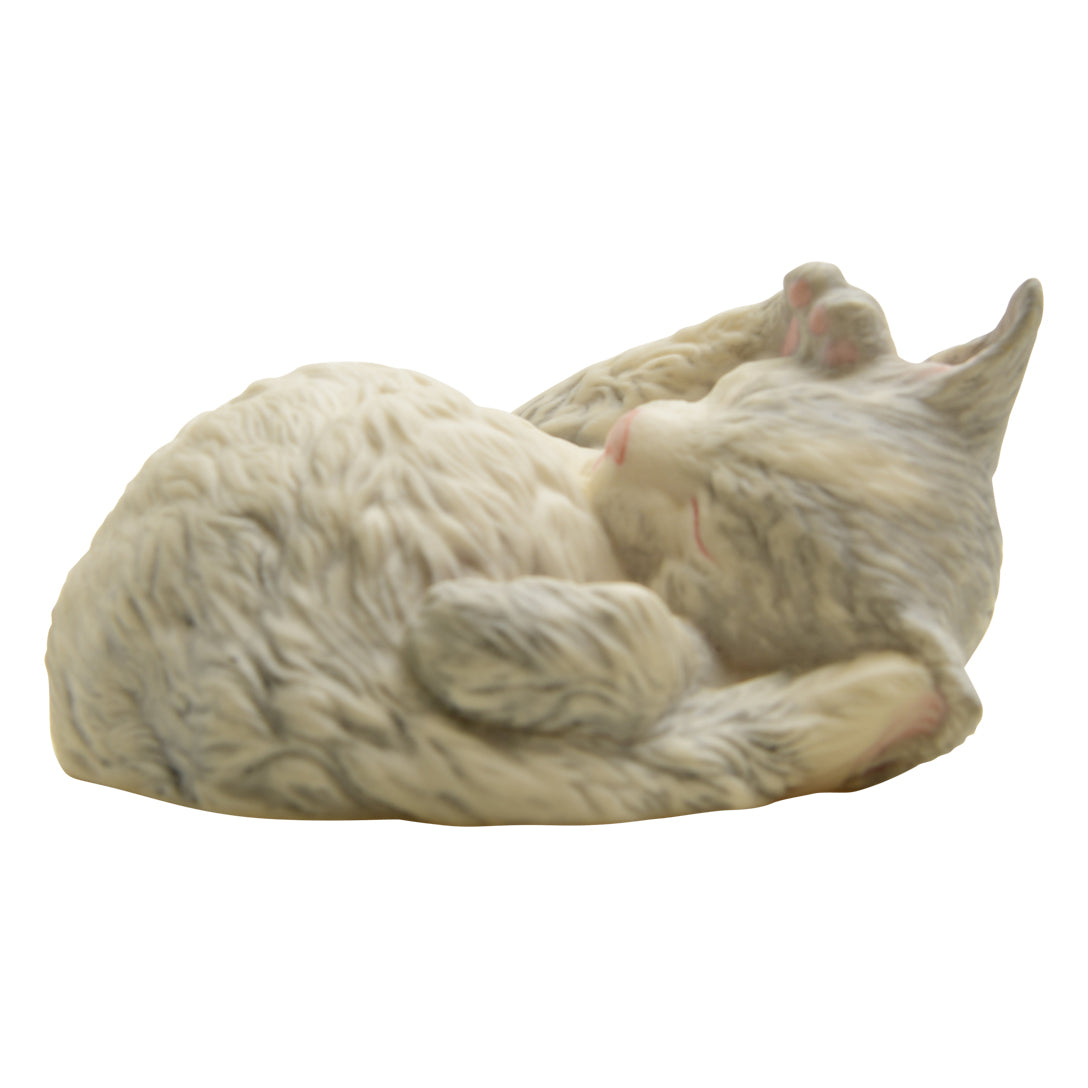 Cybus Vintage Ceramic Kitten Sleeping