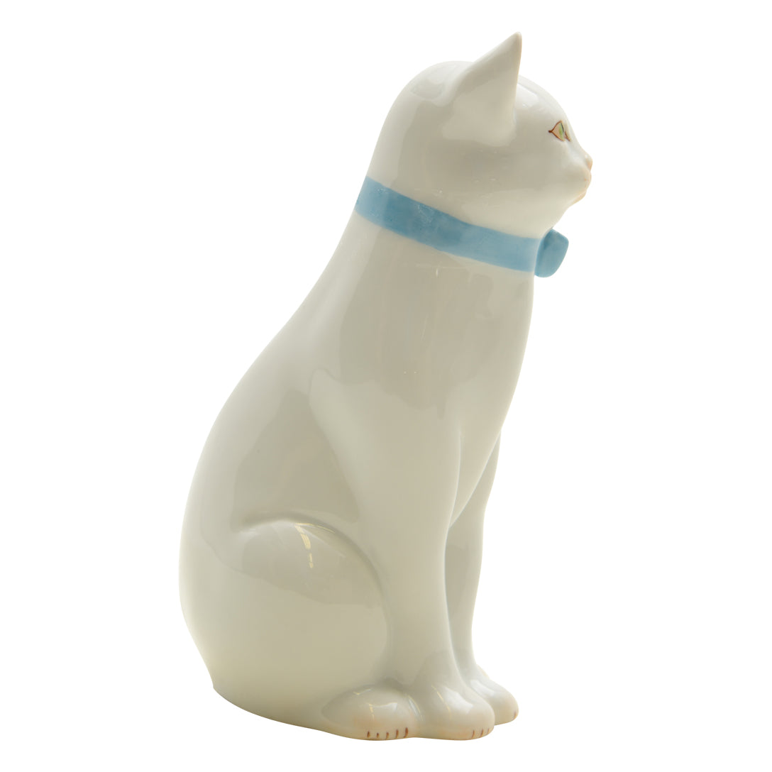 Hvngary Cat with Blue Bow