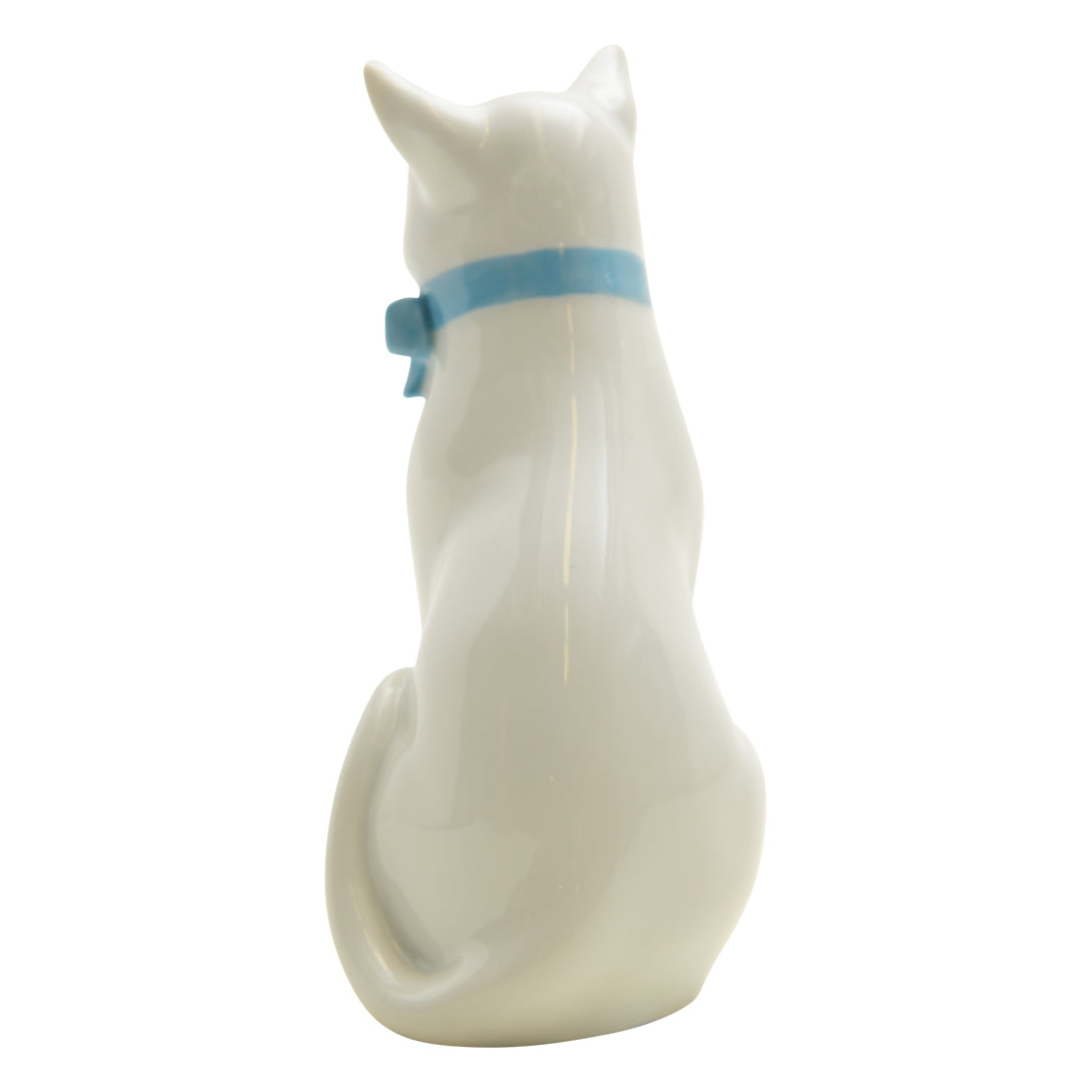 Hvngary Cat with Blue Bow