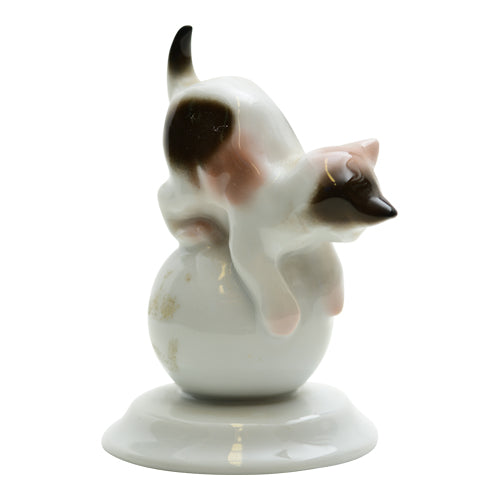 Rosenthal Bavaria Miniature Cat on White Ball 1932