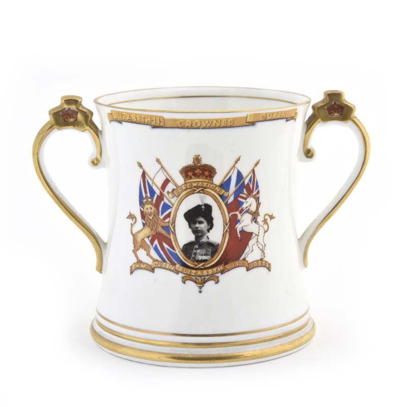 LoVIng Cup, Elizabeth Crowned Queen