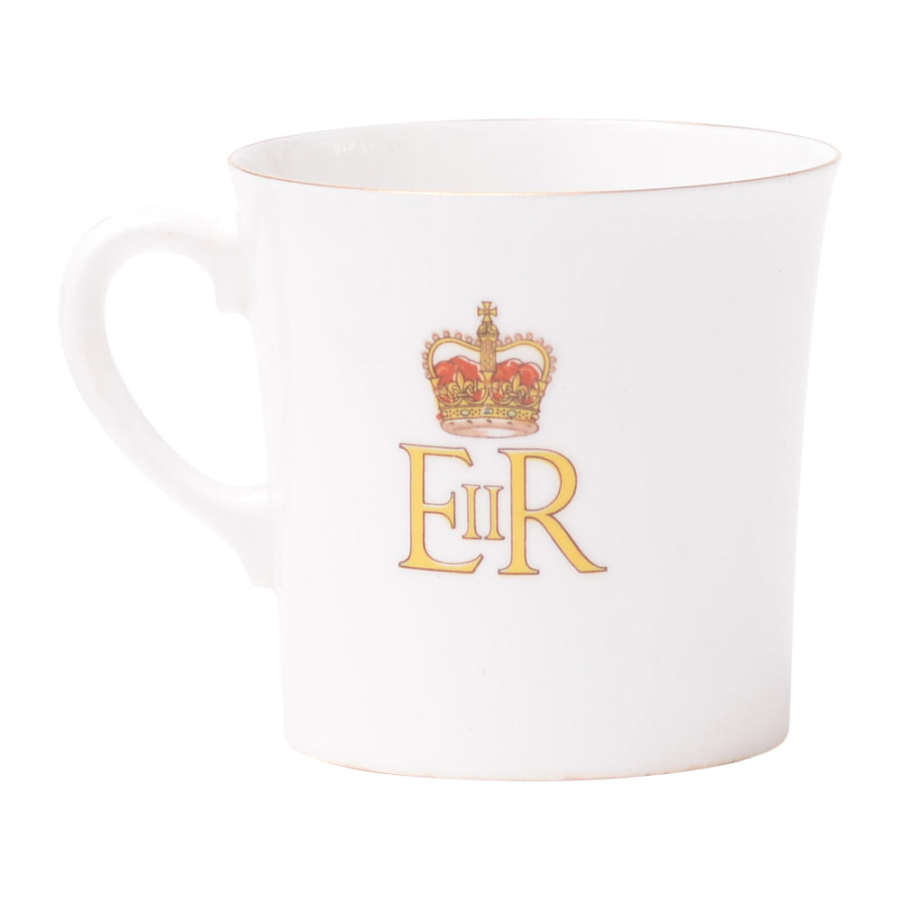 Cup  Royalty Elizabeth ii