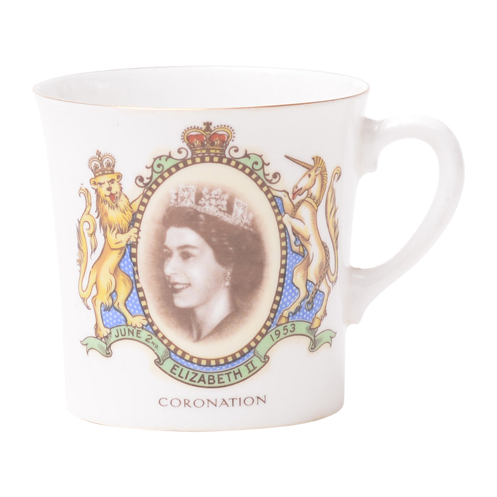 Cup  Royalty Elizabeth ii
