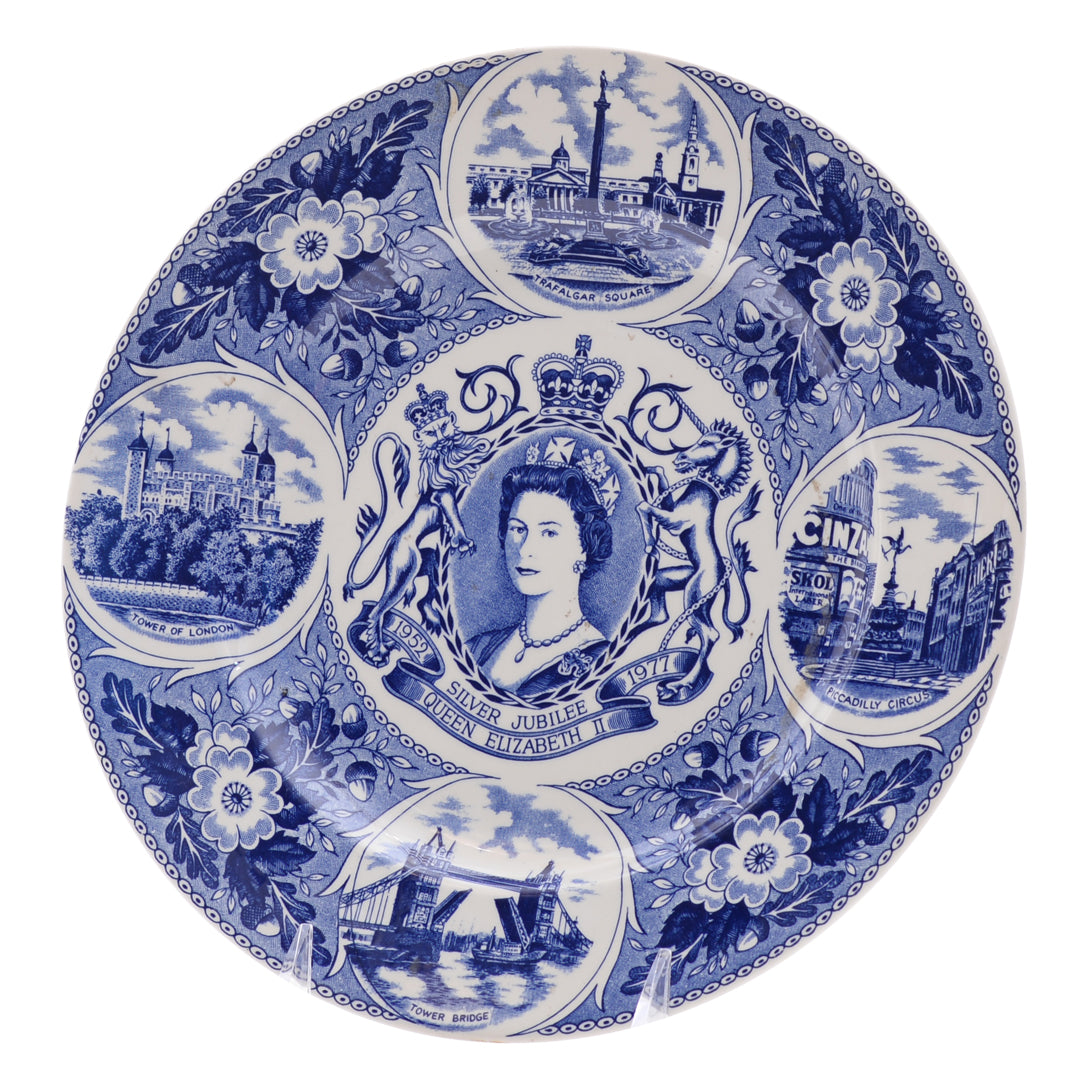 Plate Queen Elizabeth II