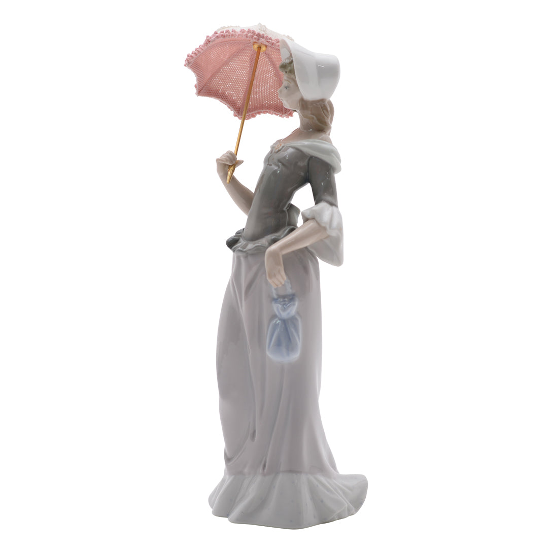 Figurine Lady With Umbrella