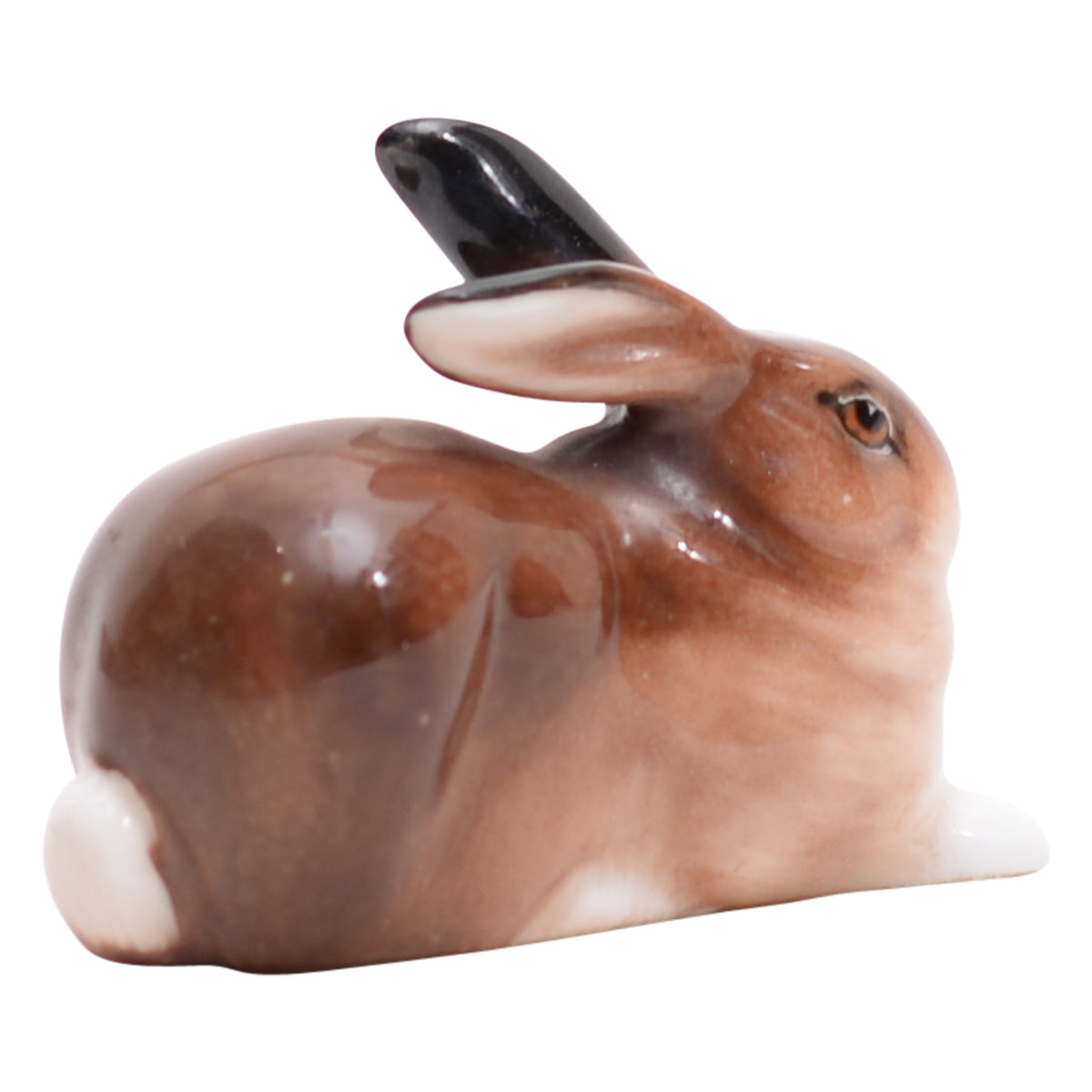 Hare Crouching K37