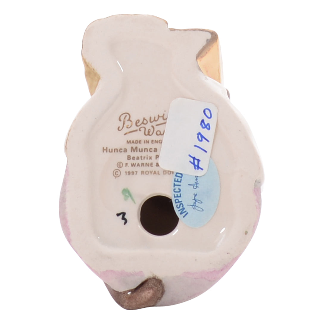 Hunca Munca Sweeping