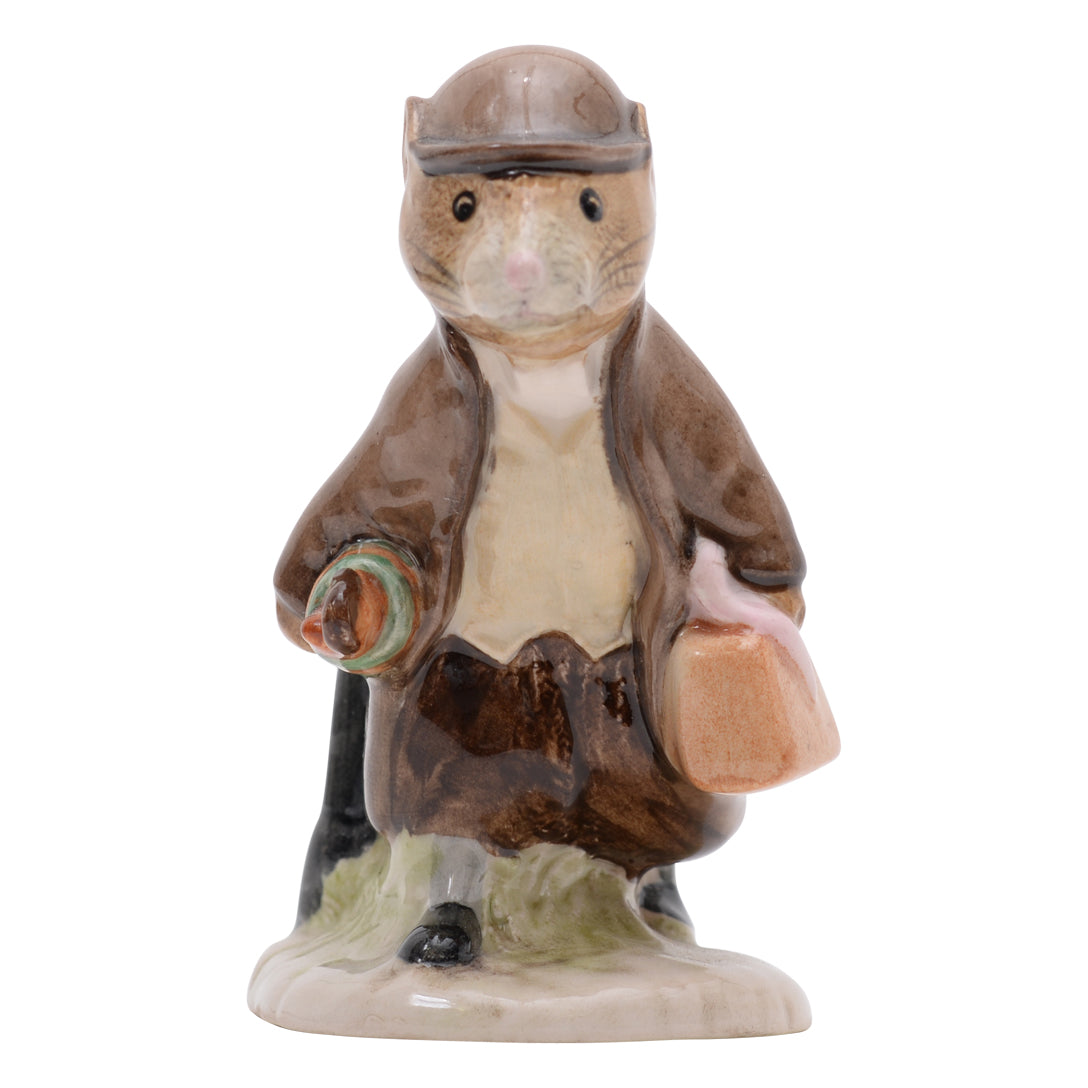 Johnny Town Mouse w/ Bag mouse sculpture