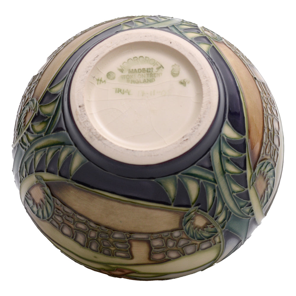 Trial medley landscape vase