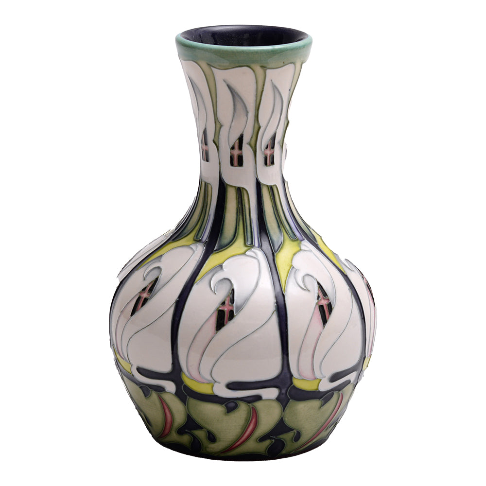 Trial lily come home vase