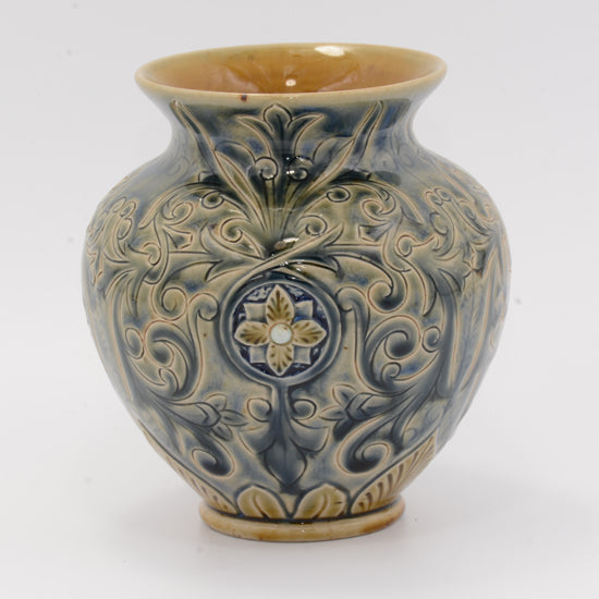 Isabella Miller, Vase