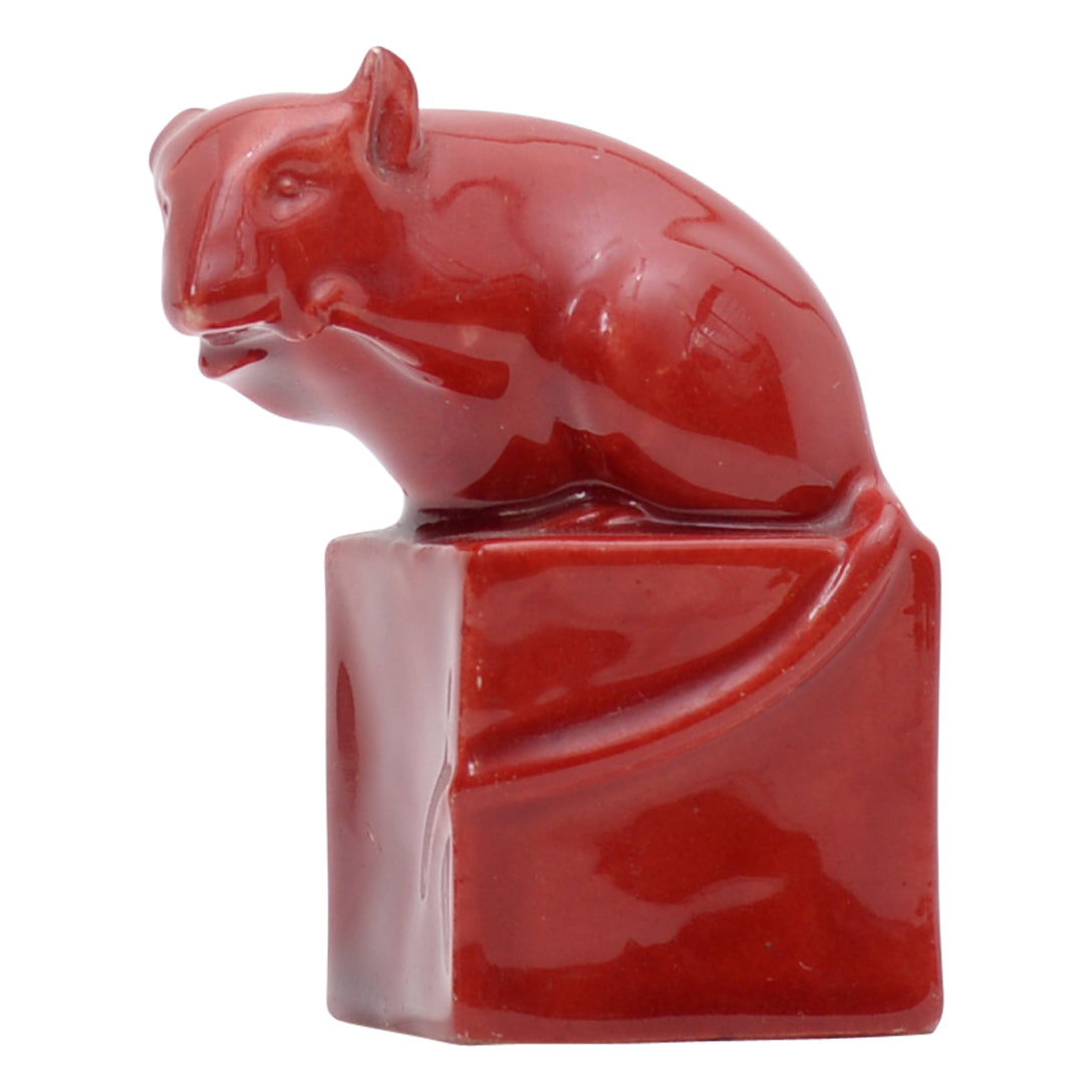 Mouse on cube