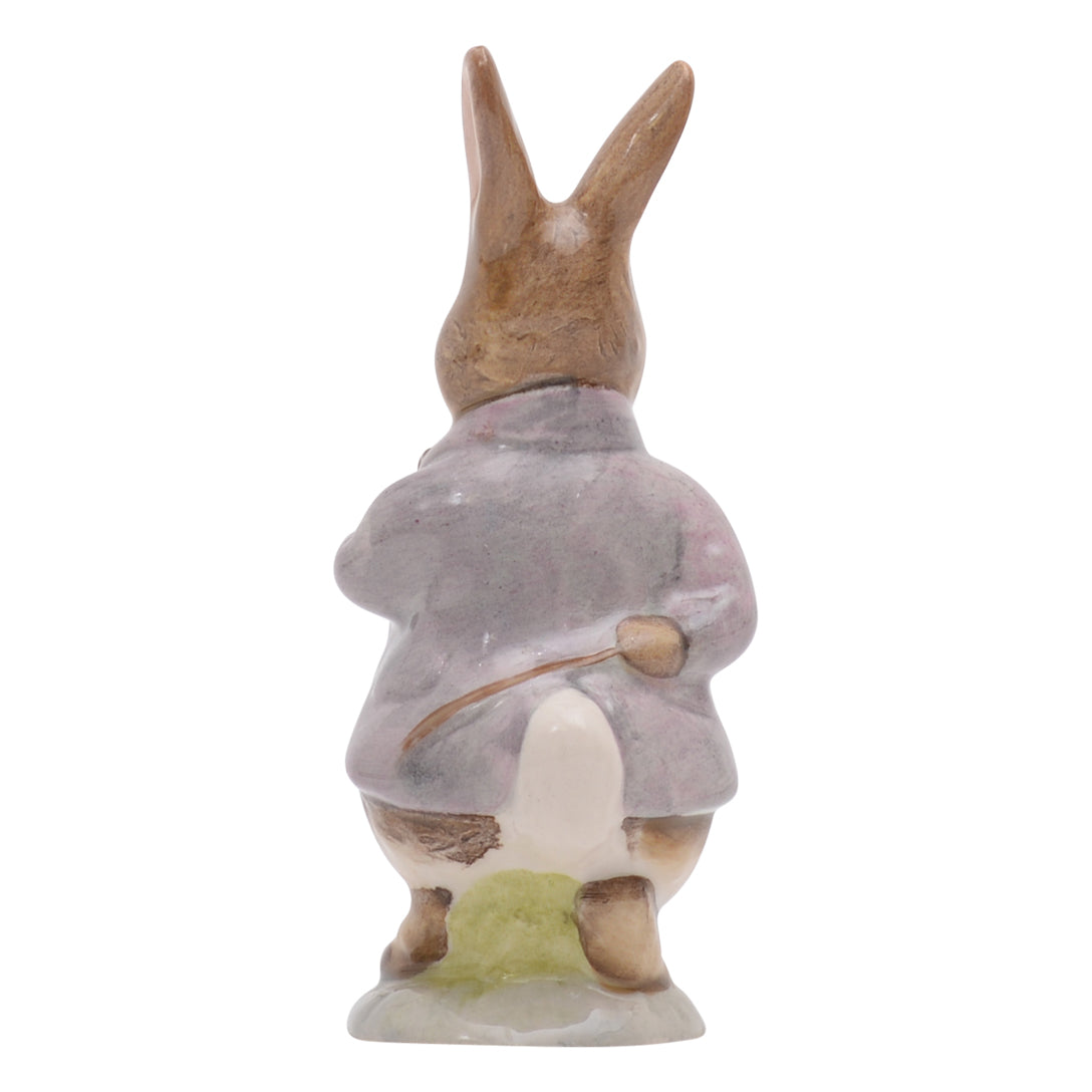 Mr. Benjamin Bunny sculpture