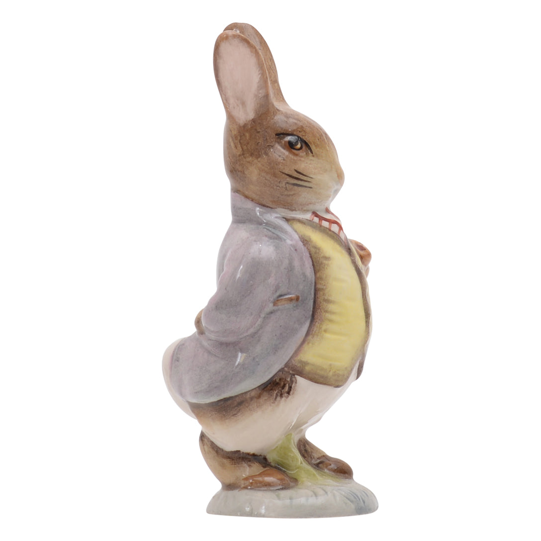 Mr. Benjamin Bunny sculpture
