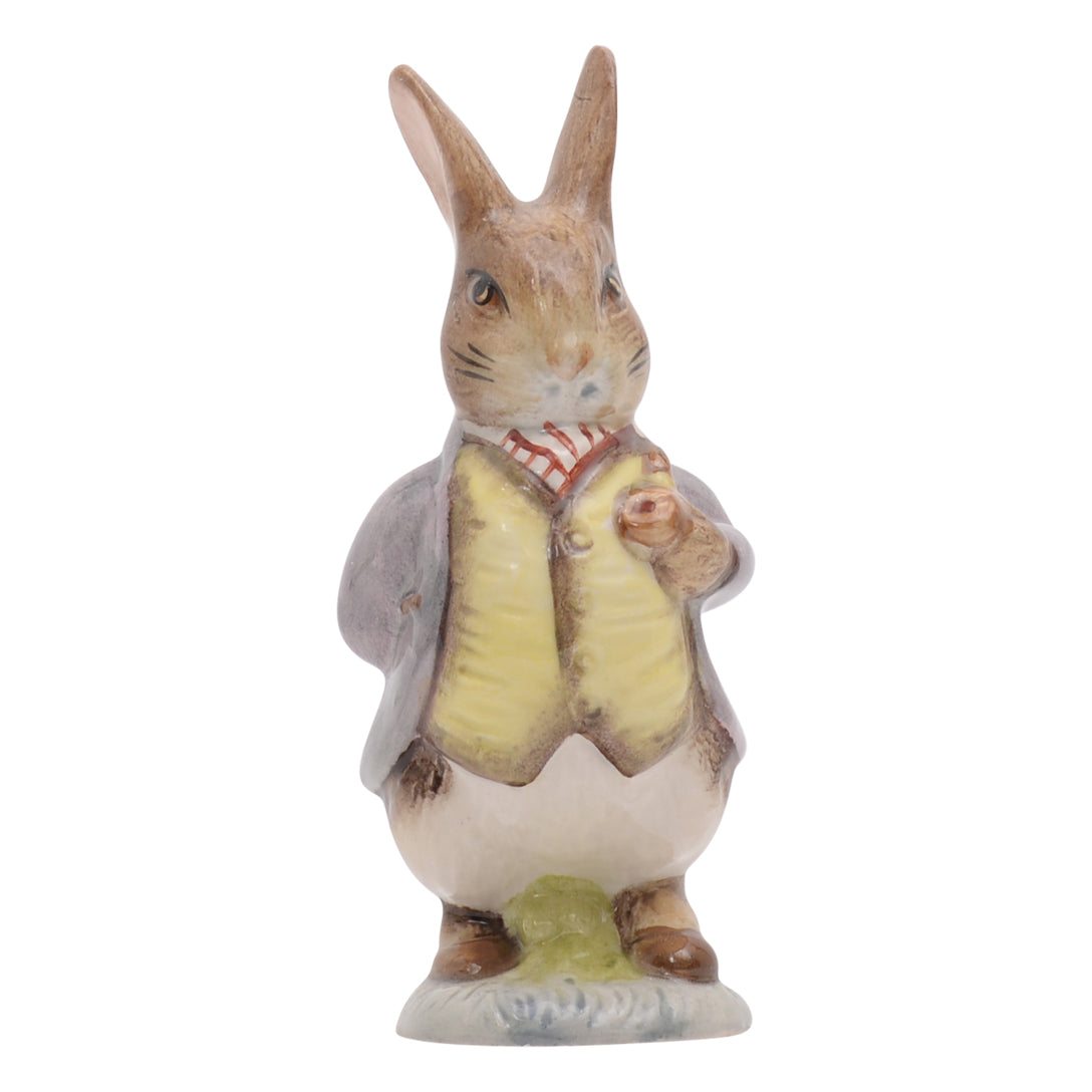 Mr. Benjamin Bunny sculpture