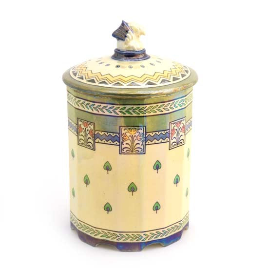 Cockerel Lidded Luster Box