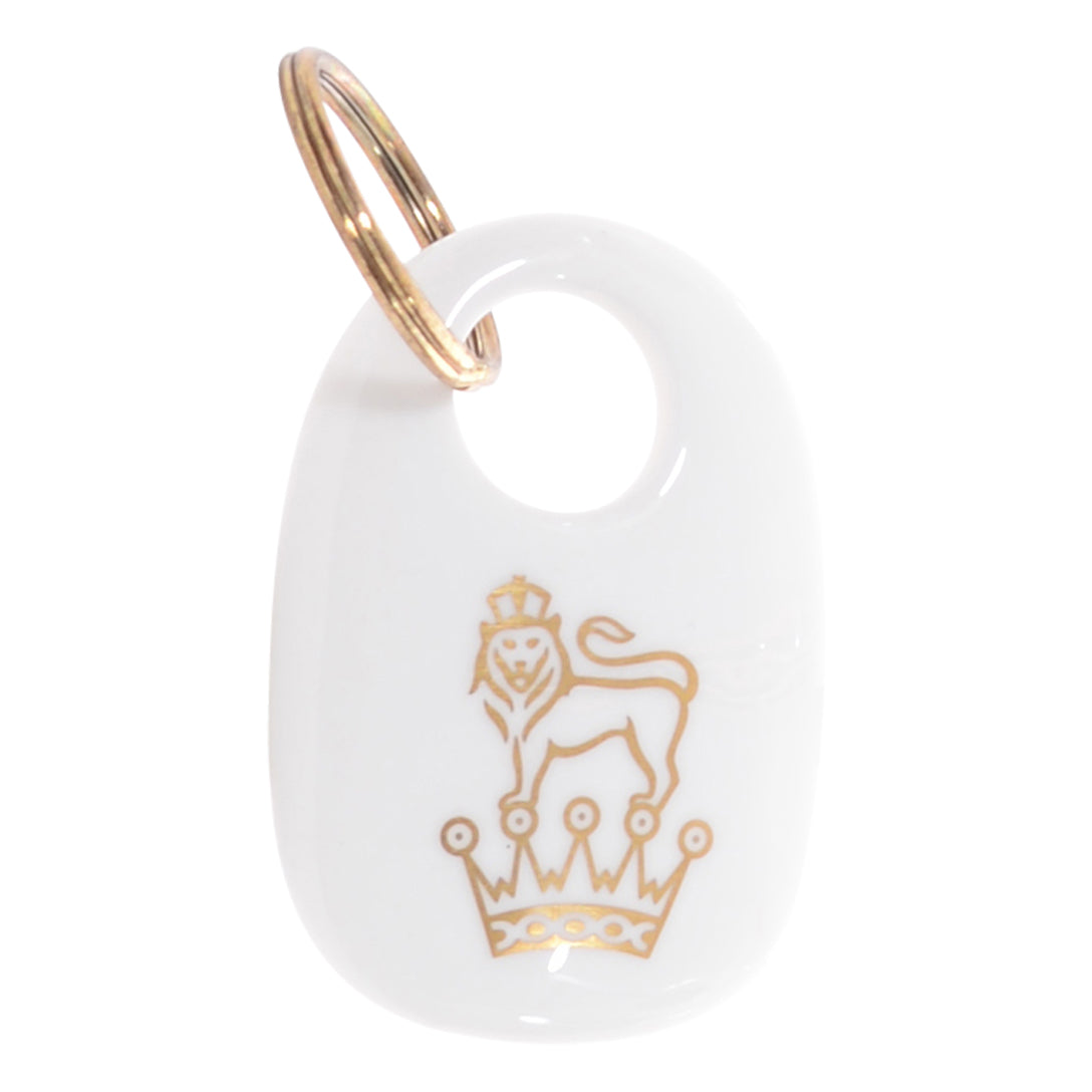 Keychain lion on crown