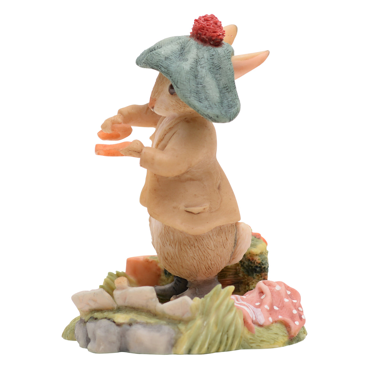 Benjamin Bunny figurine.