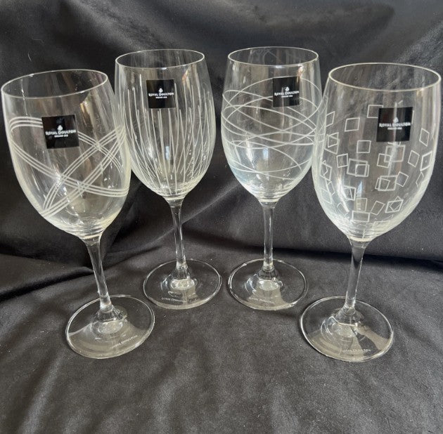 Set Of 4 crystal party etched wine glasses