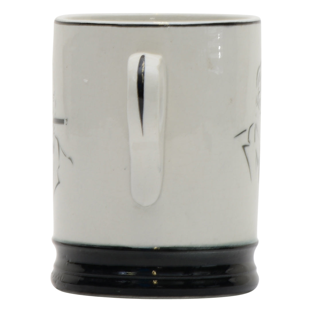 V Churchill mug