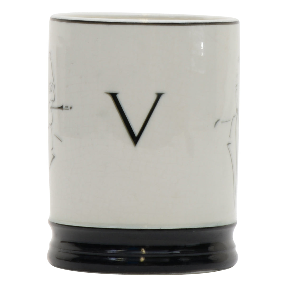 V Churchill mug