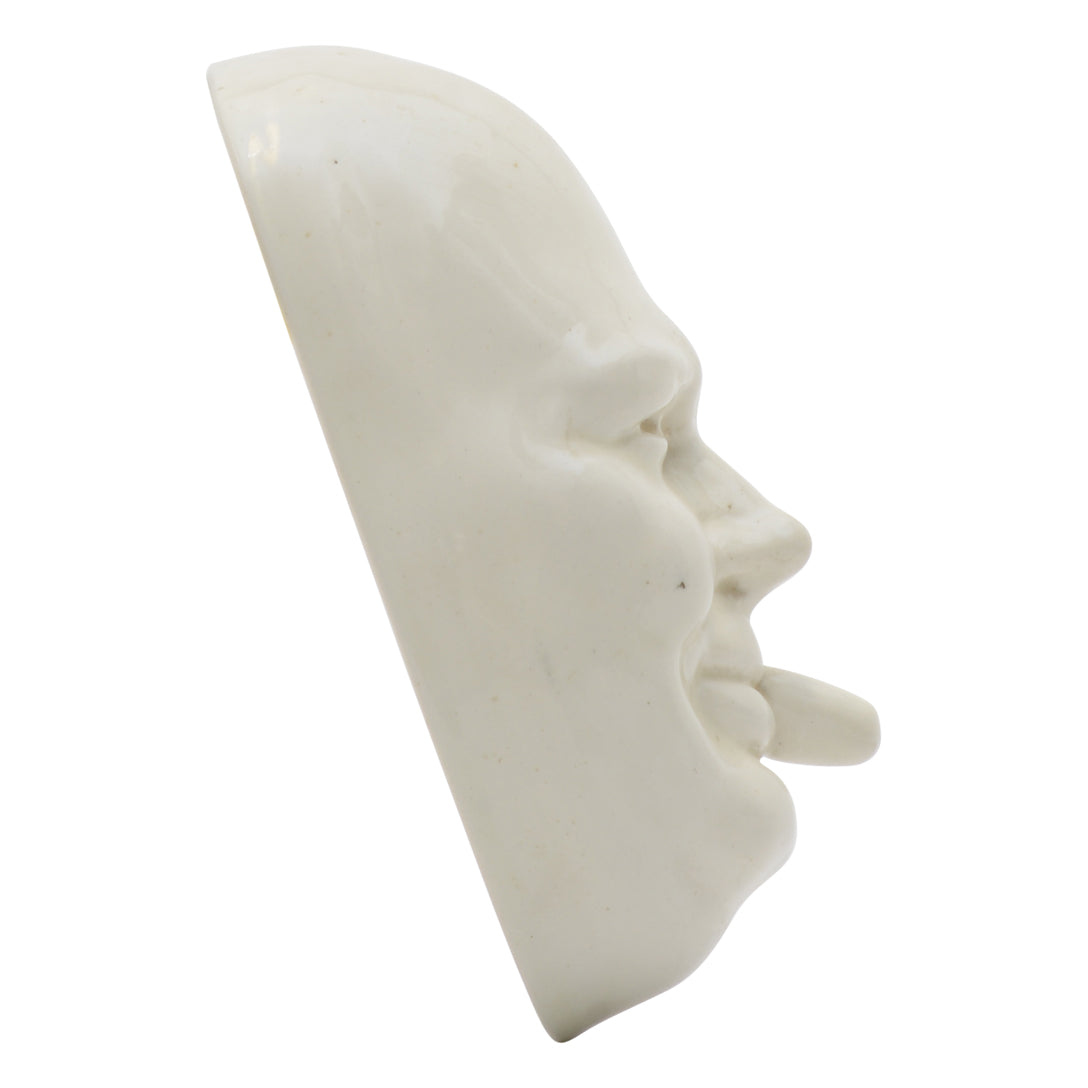 Chirchill wall mounted face sculpture