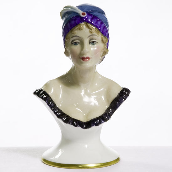 Lady with Deco Hat Bust
