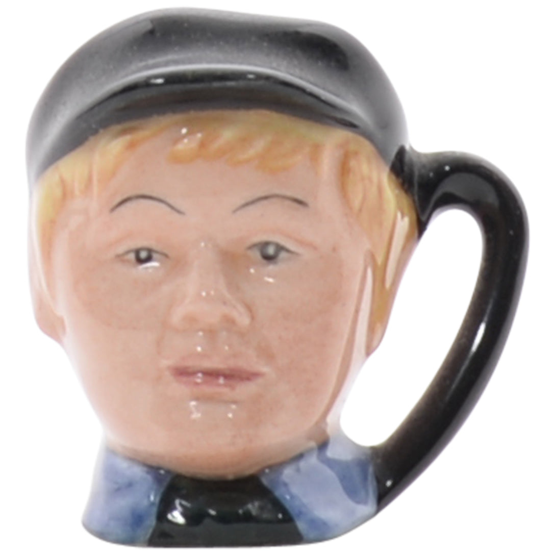 Oliver Twist tiny jug D6677