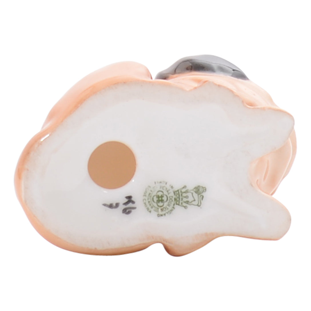 Pekinese Seated Miniature dog sculpture K6