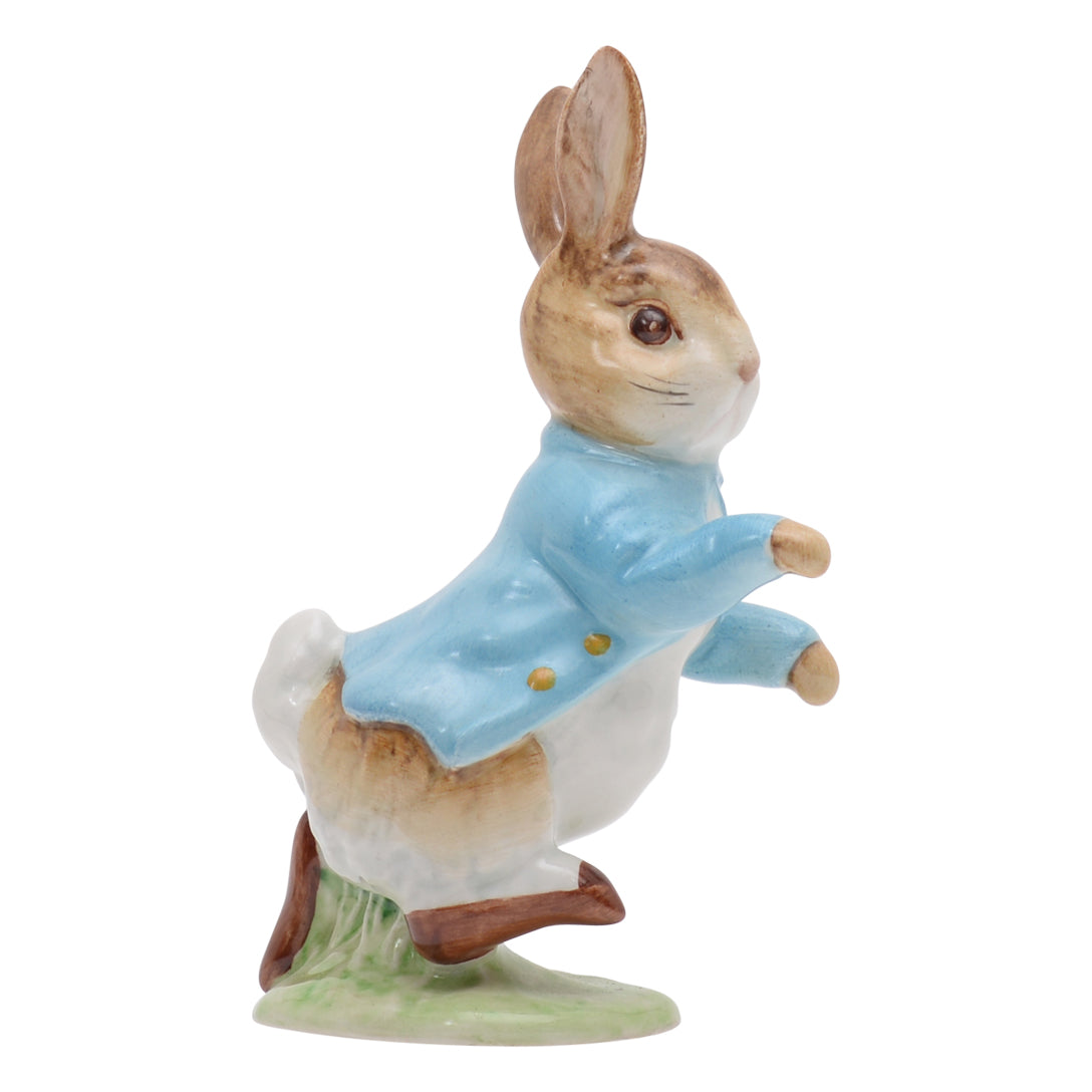 Peter Rabbir Figure Peter Rabbit animal figurine - pascoeandcompany