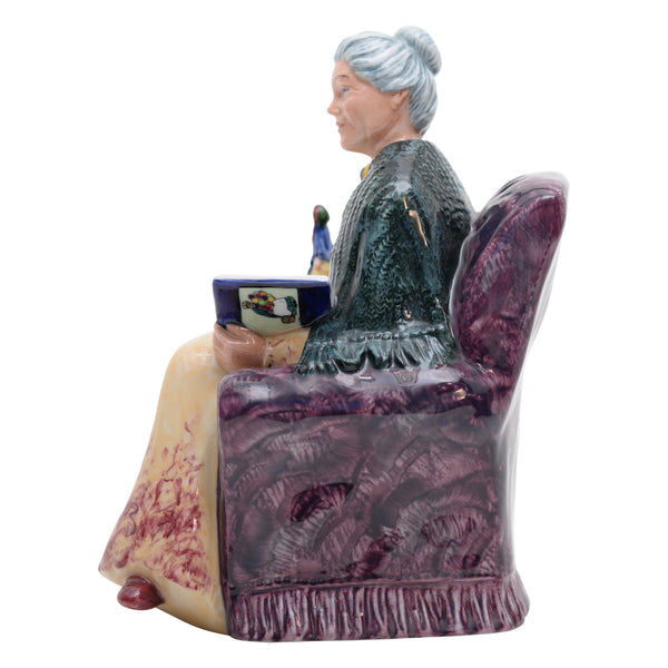 Prized Royal Doulton Figurine Prized Possessions HN2942 - pascoeandcompany