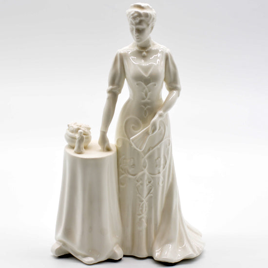 Queen Mary White