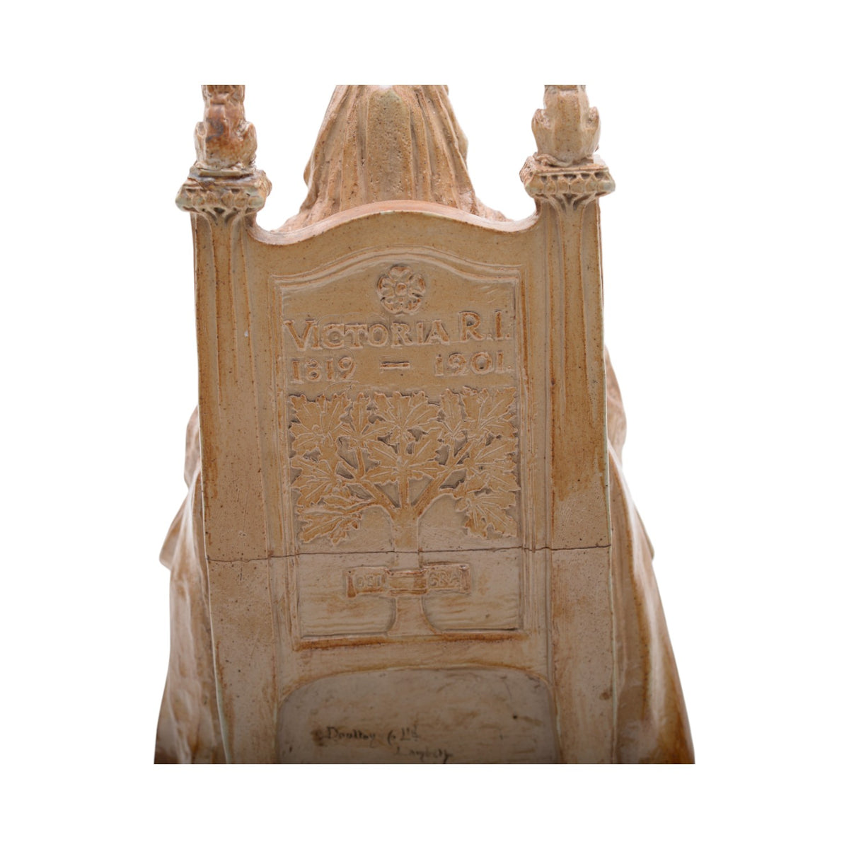 Queen Victoria statue colorway