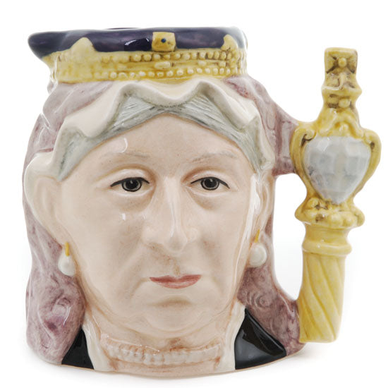 Queen Victoria Small D6913
