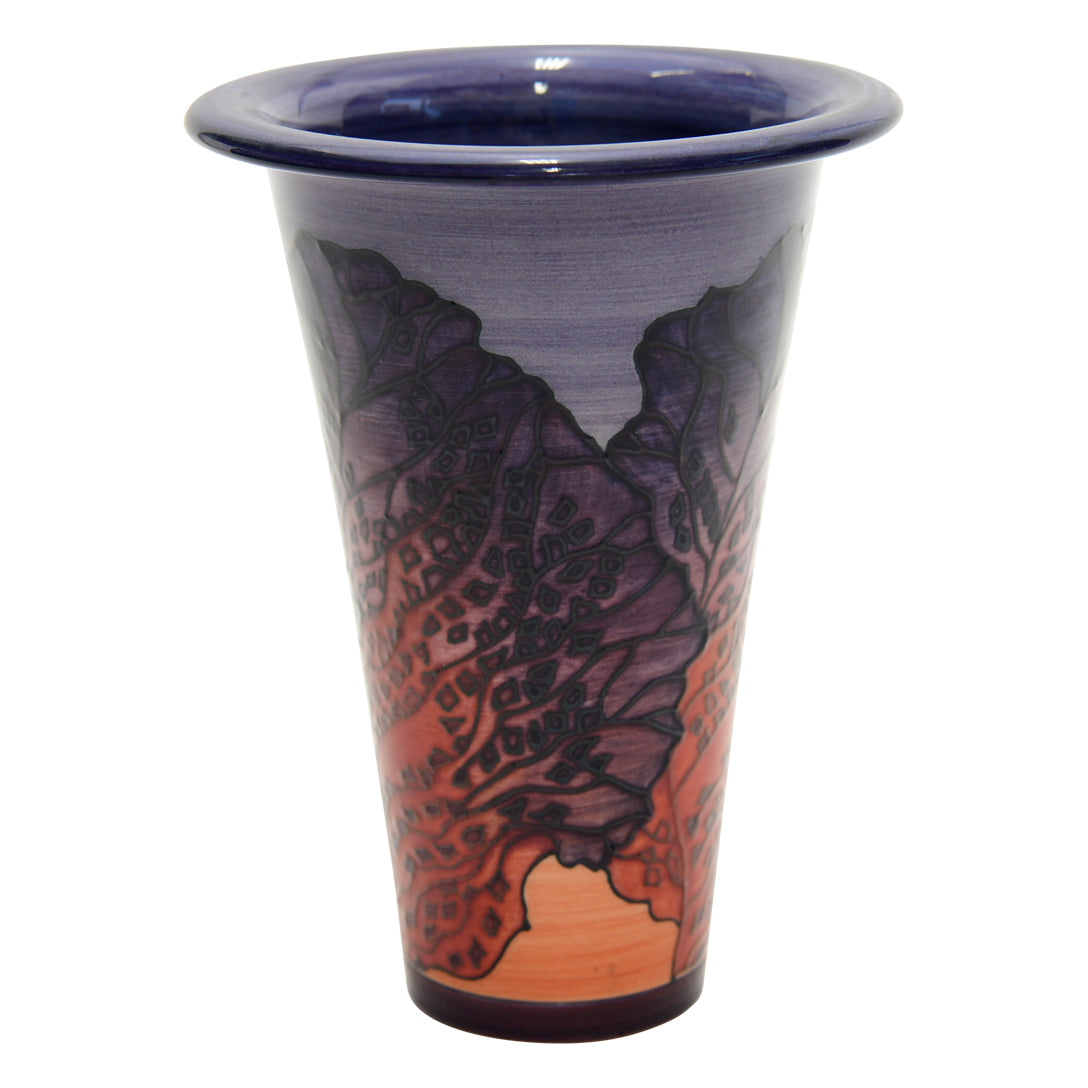Red cabbage flute vase