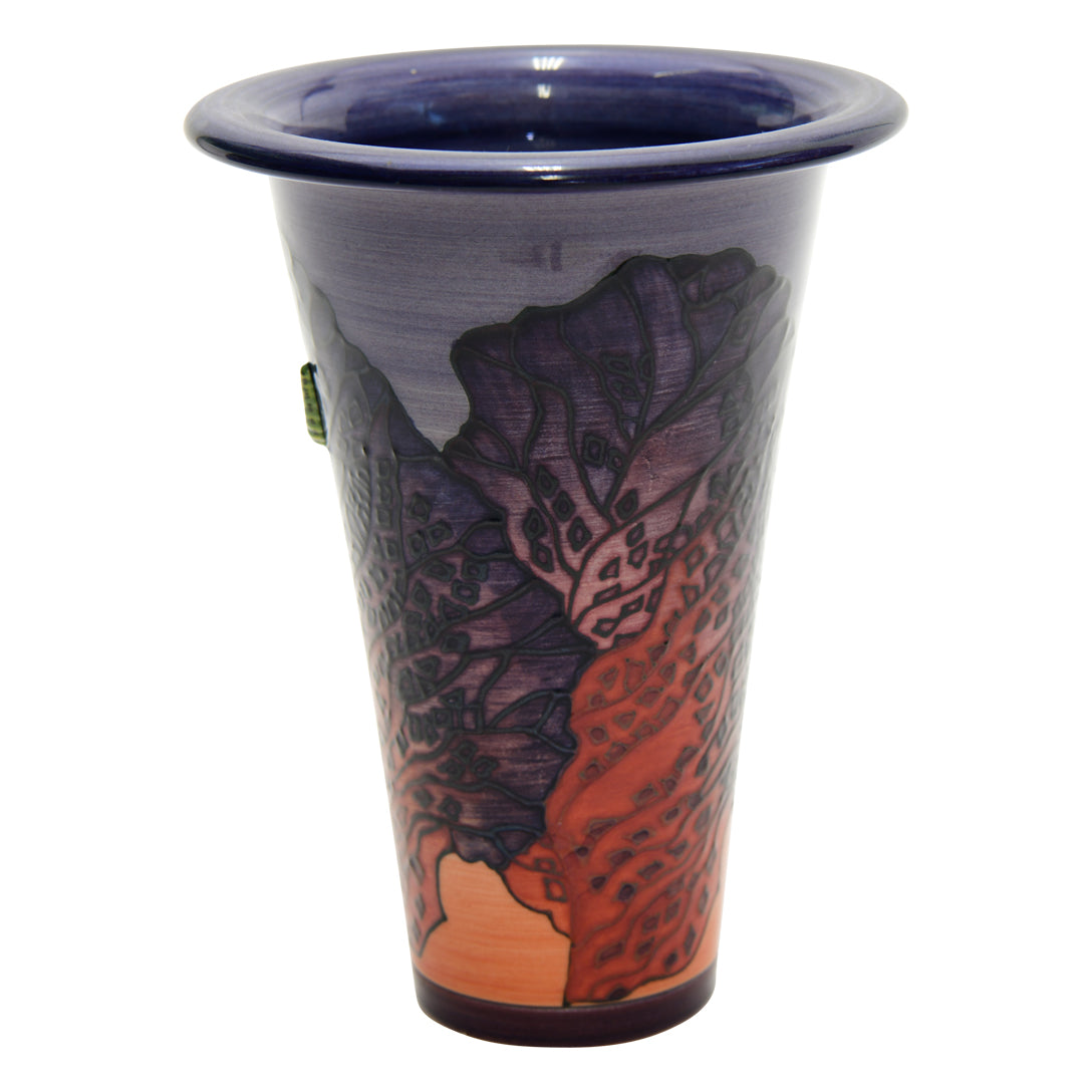 Red cabbage flute vase