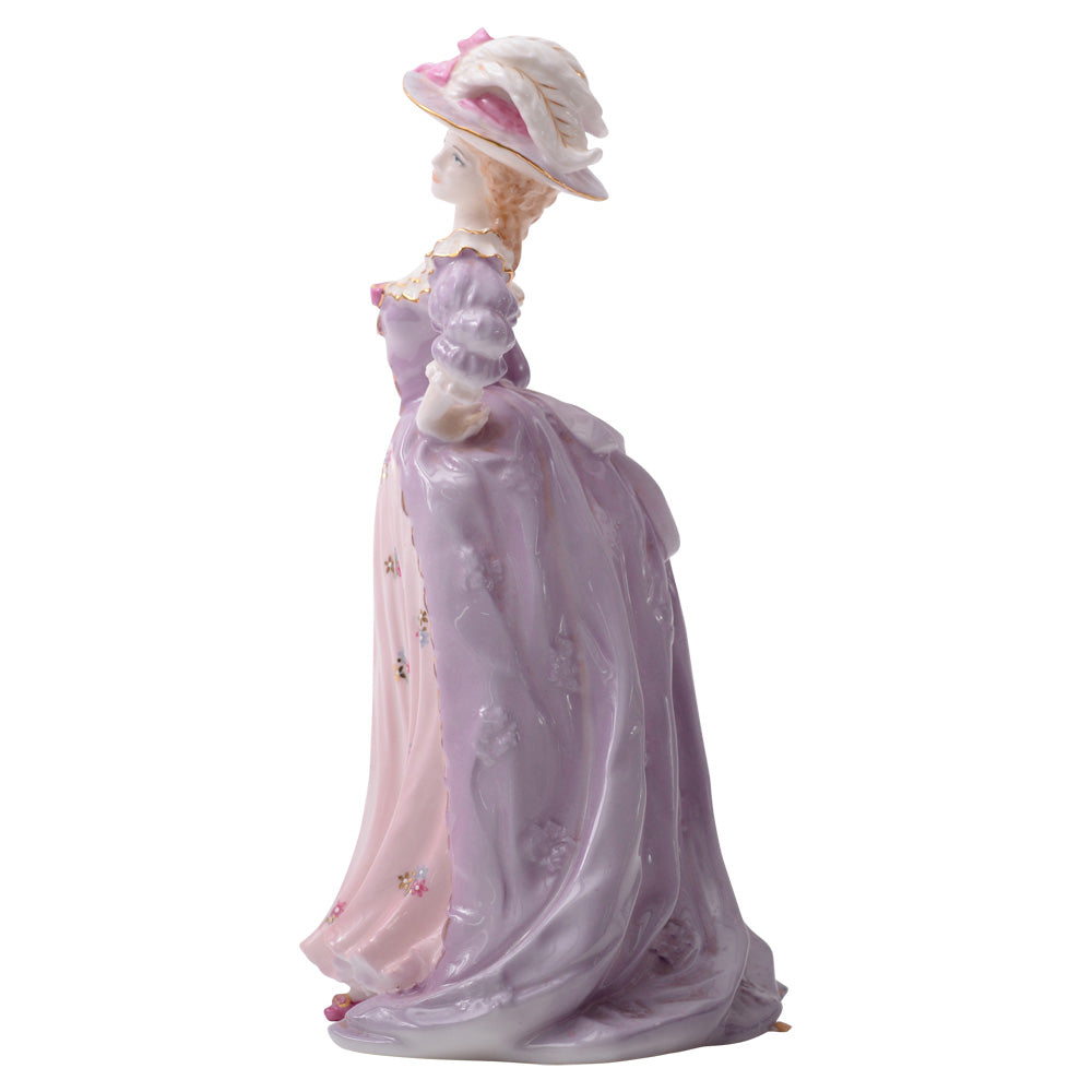 Royal Worcester Mrs Elizabeth (restored)