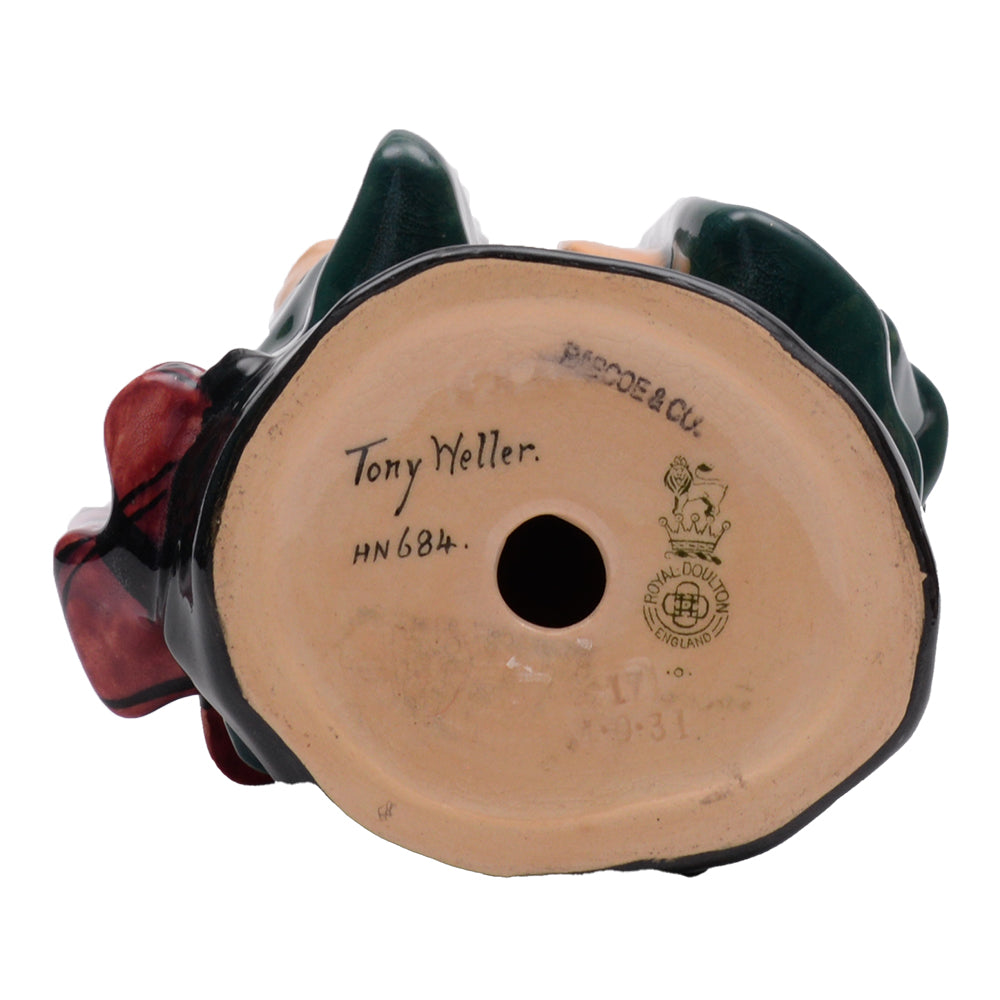 Tony Weller figurine