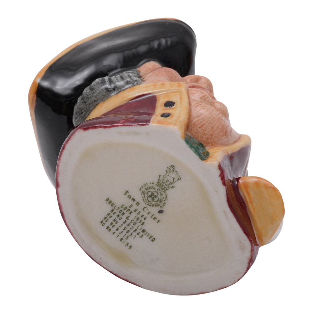 Town Crier Mini Bone China D6544