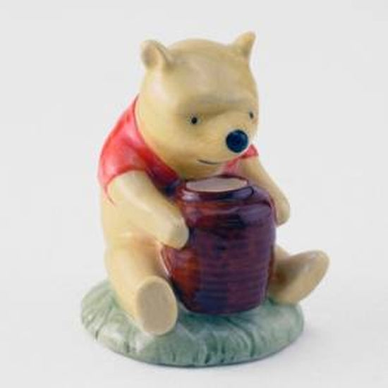 Winnie the Pooh & Honey Pot bear sculpture