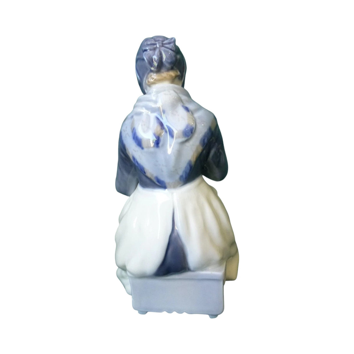 Woman Knitting figurine