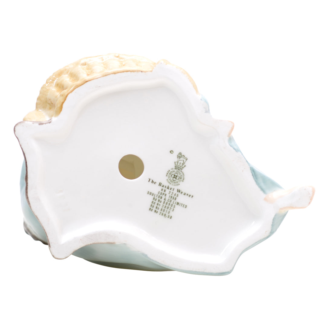 Basket Weaver HN2245